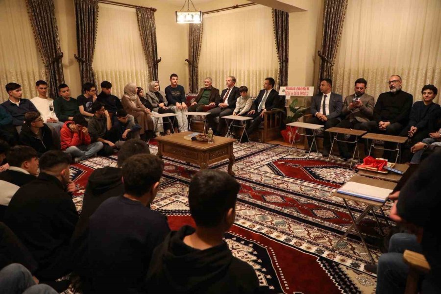 Yunus Emre Anadolu Lisesi Pansiyonu’nda ’ibrahim Eroğlu Erdem-değer-eylem Salonu’ Açıldı