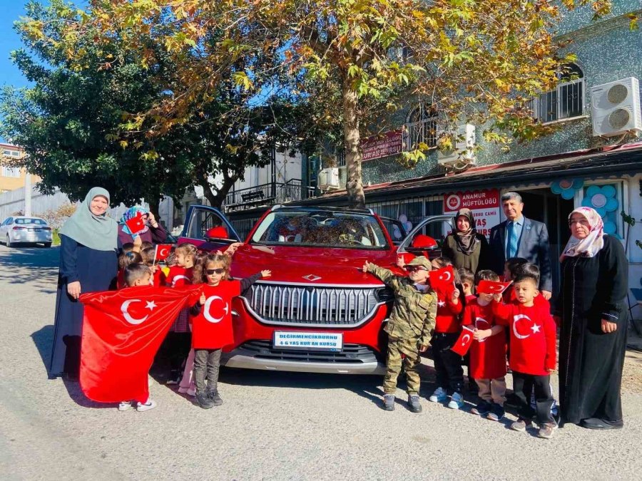 Minikler Togg’la Tanıştı, Yerli Üretimi Öğrendi