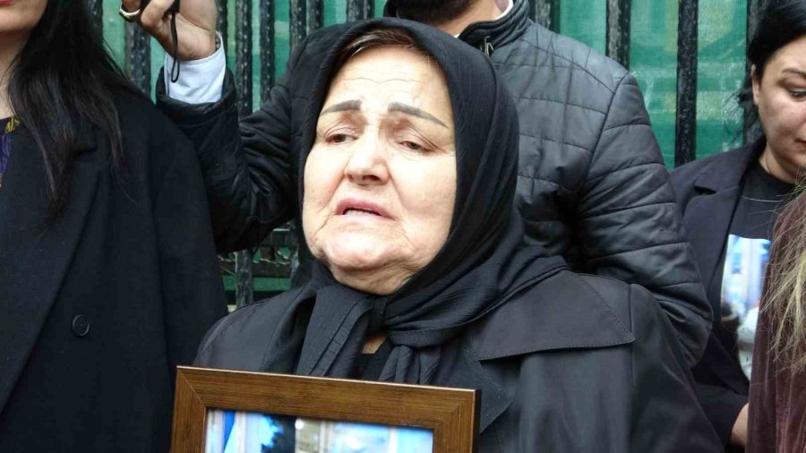 Antalya’da 9 Kurşunlu Kadın Cinayetinde İyi Hal İndirimi Anneyi Gözyaşlarına Boğdu