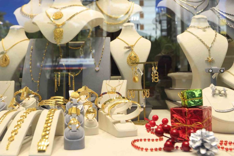 Antalya Ticaret İl Müdürlüğü Ekiplerinden Kuyumcu Ve Emlakçılara Denetim