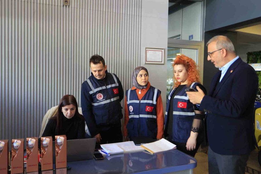 Antalya Ticaret İl Müdürlüğü Ekiplerinden Kuyumcu Ve Emlakçılara Denetim