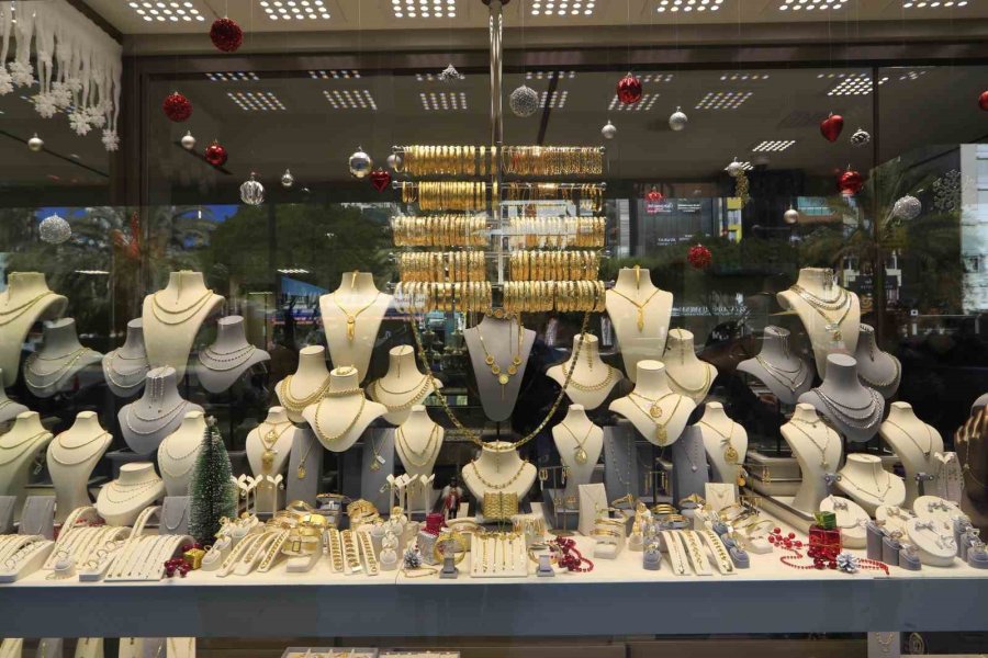 Antalya Ticaret İl Müdürlüğü Ekiplerinden Kuyumcu Ve Emlakçılara Denetim