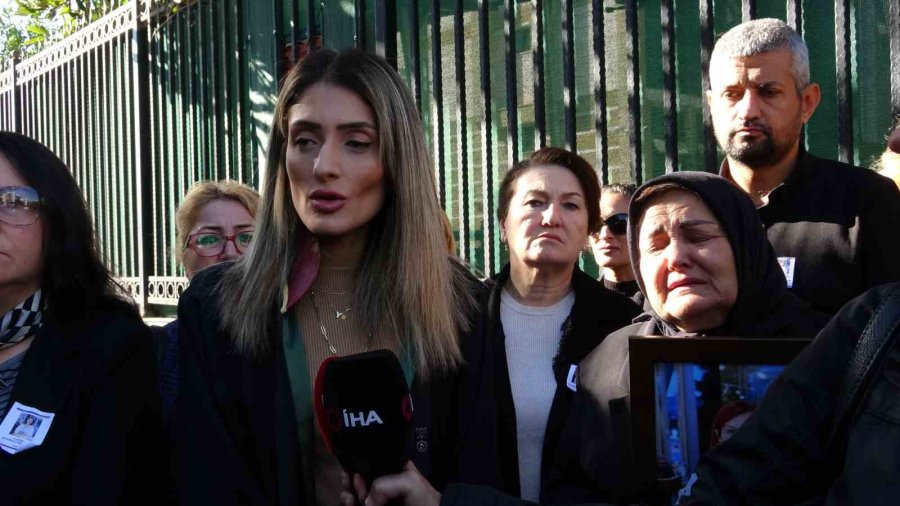 Antalya’da 9 Kurşunlu Kadın Cinayetinde İyi Hal İndirimi Anneyi Gözyaşlarına Boğdu