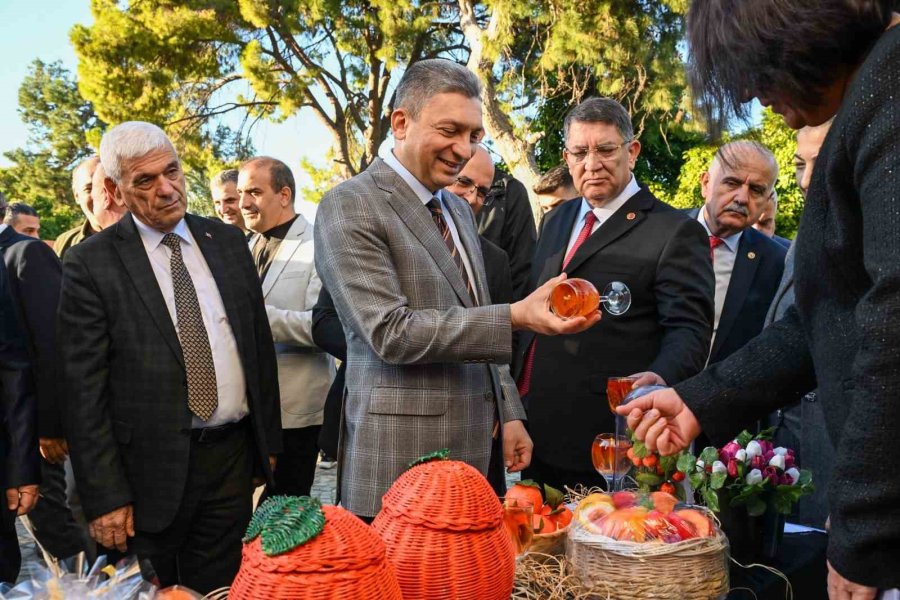 Tescillenip Dünya Pazarında Yerini Alan Antalya Portakalları Tanıtıldı