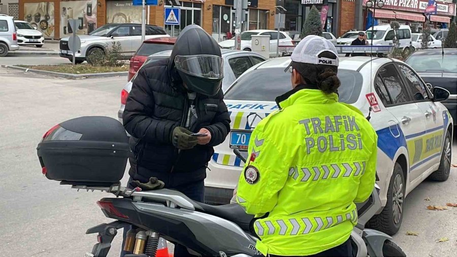 Karaman’da Motosiklet Denetimleri Devam Ediyor