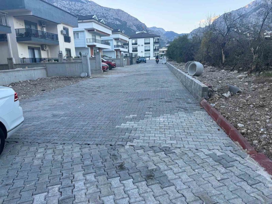 Kemer Kuzdere’de İki Sokak Arasındaki Altyapı Çalışmaları Tamamlandı