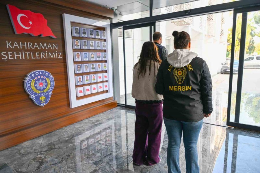 Evleri Soyan Hırsızlar Önce Kameraya Sonra Polise Yakalandı