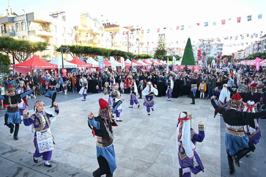 Demre’de Coğrafi İşaret Başvurusu Yapılan Ürünler Festivalde Tanıtıldı