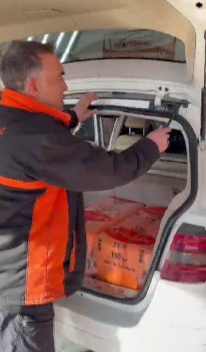 Hava Yastıkları Silikonlu, 11 Değişik Parçayla Toplanan Otomobil Pes Dedirtti