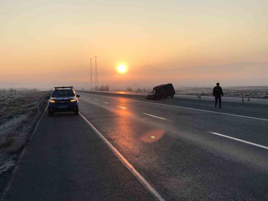 Konya’da Hafif Ticari Araç Takla Attı: 1 Yaralı