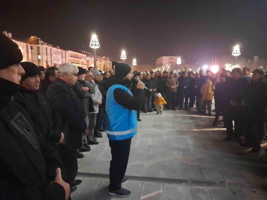 Karapınar’da Umre Yolcuları Dualarla Uğurlandı