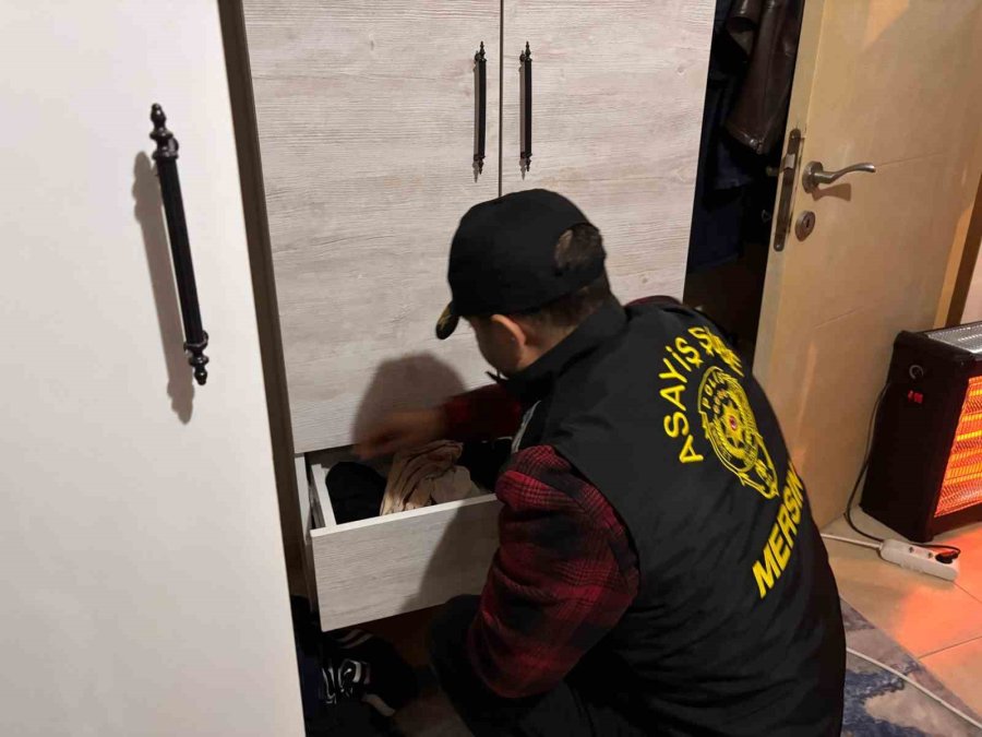 Yabancıların Pasaportlarına El Koyup Fuhuş Yaptıran Şebeke Çökertildi: 3 Tutuklama