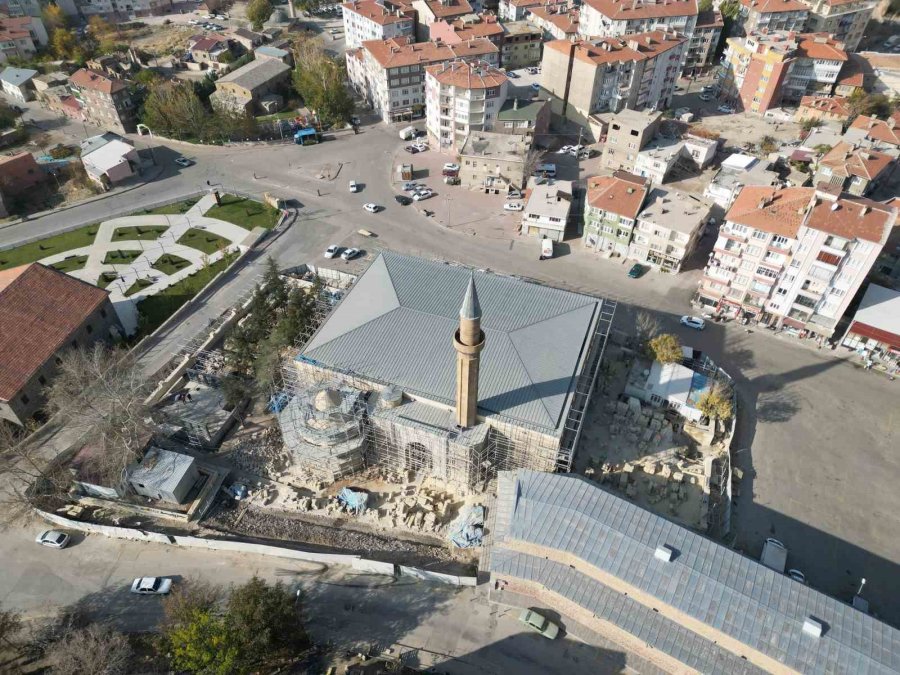 690 Yıllık Sungurbey Camii Aslına Uygun Olarak Restore Ediliyor