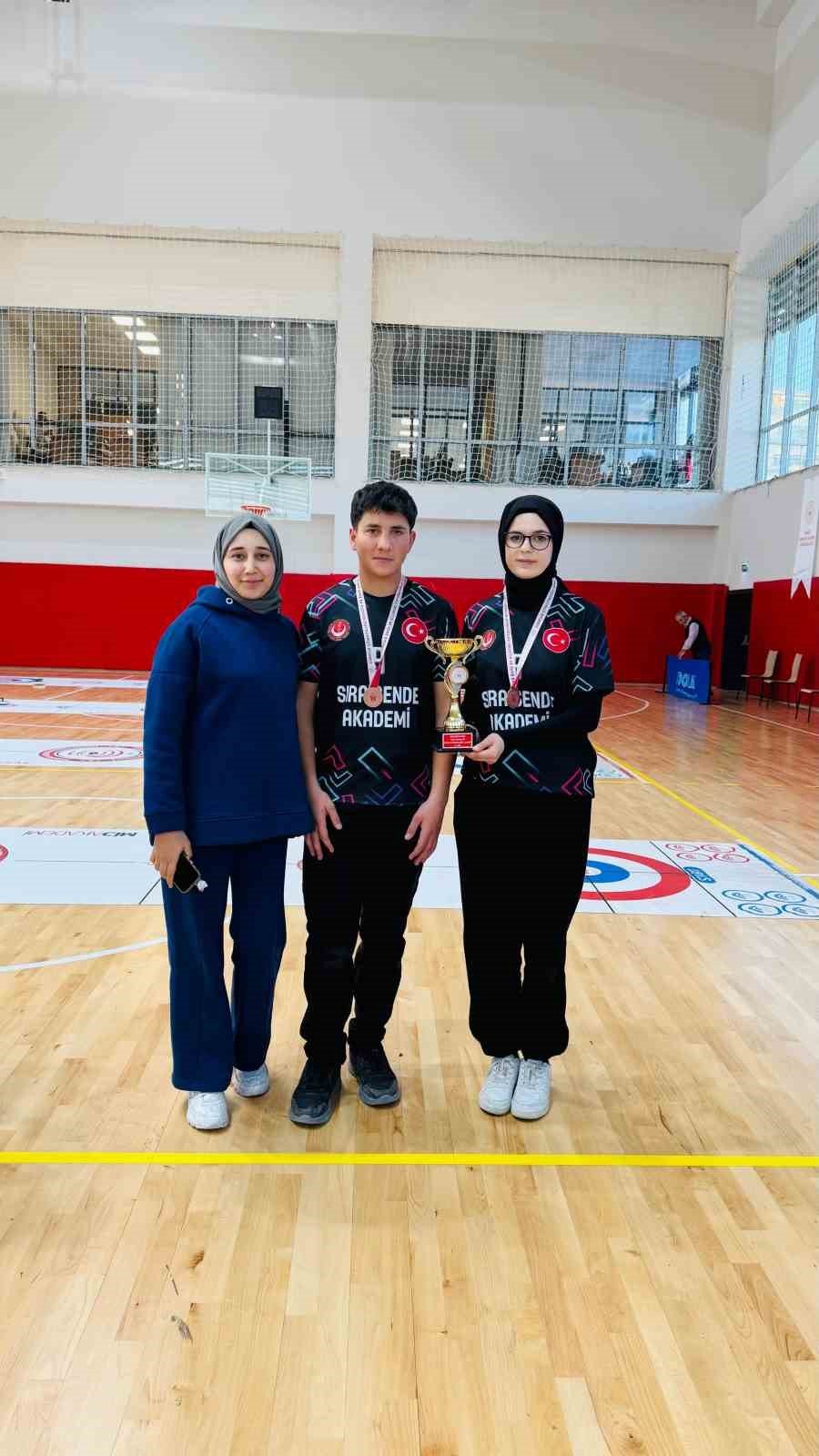 Niğde’de Okul Sporları Floor Curling Müsabakaları Tamamlandı