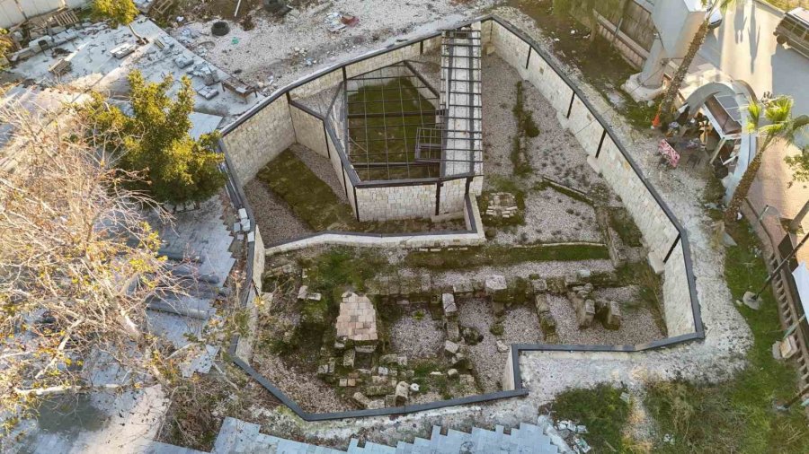 Tarsus’ta Kent Meydanı Projesi Açılış İçin Gün Sayıyor