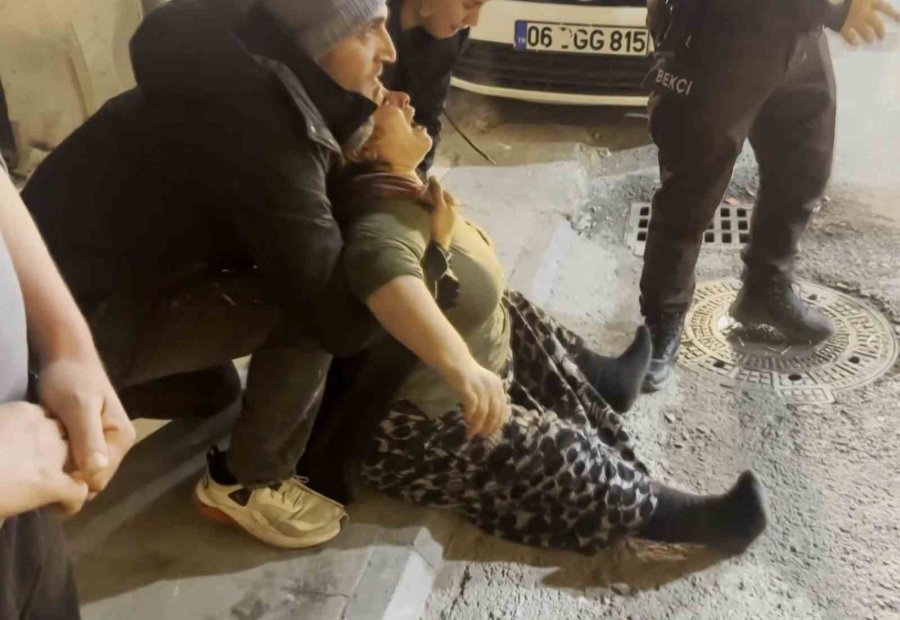 Üçüncü Kattan İkinci Katın Balkonuna Düşen Çocuk Ağır Yaralandı