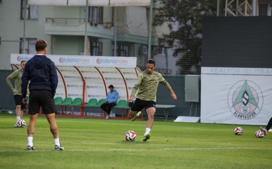 Alanyaspor, Fatih Karagümrük Maçı Hazırlıklarına Başladı