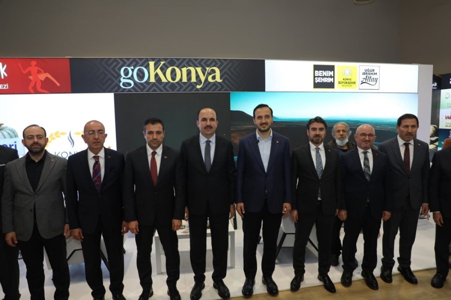 Karatay Belediyesi’nin İstanbul’daki "konya İl Tanıtım Günleri" Standına Yoğun İlgi