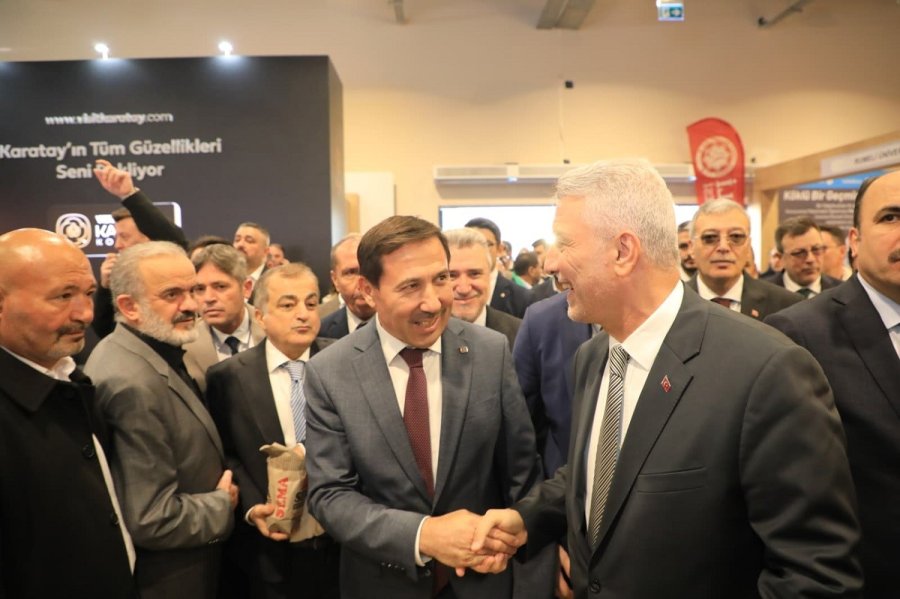 Karatay Belediyesi’nin İstanbul’daki "konya İl Tanıtım Günleri" Standına Yoğun İlgi