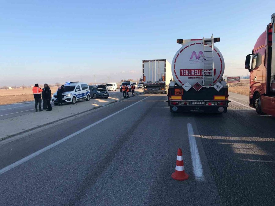 Konya’da Üç Araçlı Zincirleme Kaza: 1 Yaralı