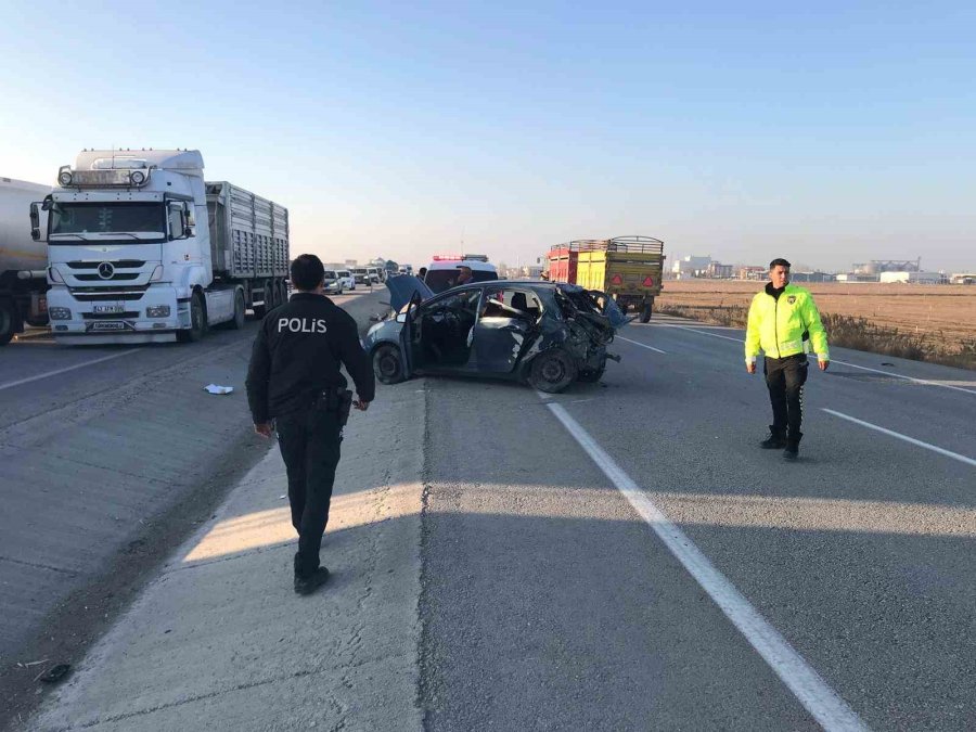 Konya’da Üç Araçlı Zincirleme Kaza: 1 Yaralı