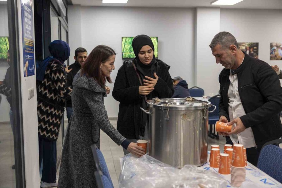 Mersin’de Emekçilere Ücretsiz Çorba