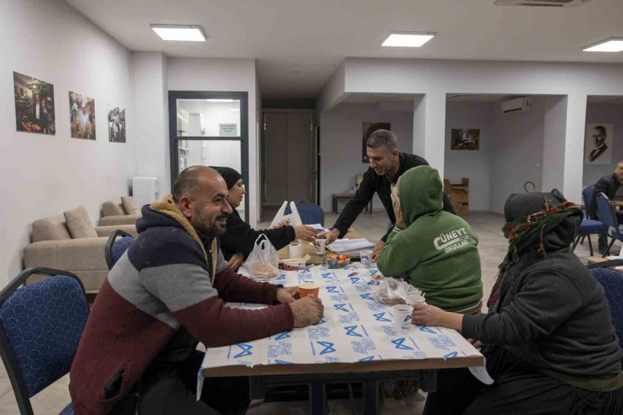 Mersin’de Emekçilere Ücretsiz Çorba