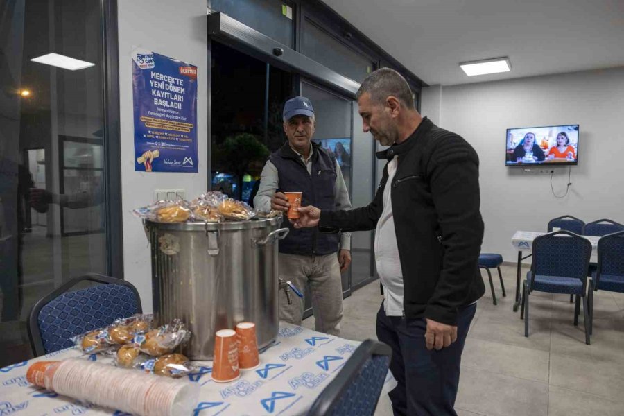 Mersin’de Emekçilere Ücretsiz Çorba
