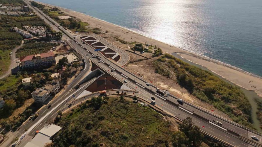 Alanya Trafiğine Nefes Aldıracak İki Karayolu Projesi Açılıyor