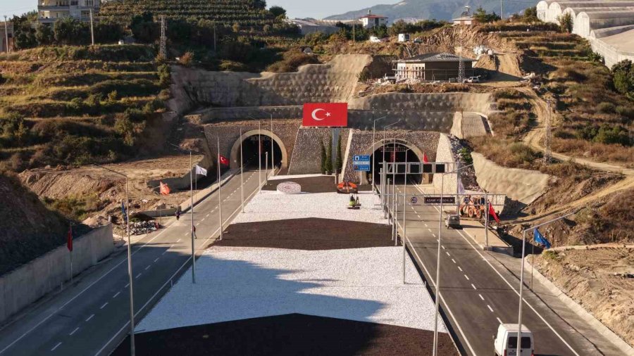 Alanya Trafiğine Nefes Aldıracak İki Karayolu Projesi Açılıyor