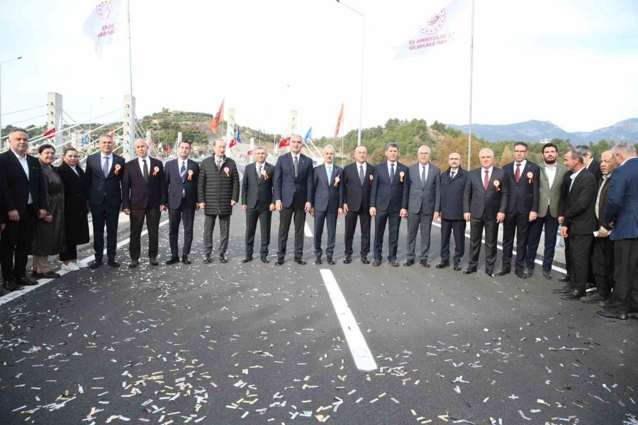 Bakan Ersoy: "asdendos, Phaselis, Olympos Ve Özellikle Side Antik Kentlerinde Yürüttüğümüz Çalışmalarla Tüm Dünyanın Gıpta İle Baktığı Bir Noktaya Geldik"