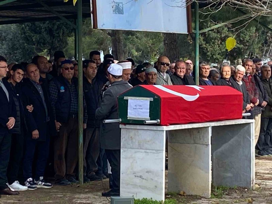 Antalya’daki Baba Ocağına İzne Gelen 23 Yaşındaki Yedek Subay Hayatını Kaybetti