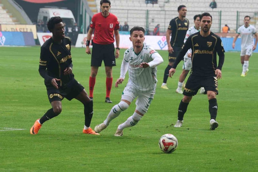 Trendyol Süper Lig: Konyaspor: 0 - Kayserispor: 0 (ilk Yarı)