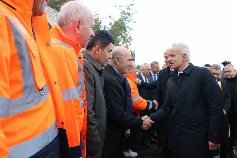 Bakan Uraloğlu: "23 Yılda Antalya’nın Ulaşım Ve İletişim Altyapısına 244,6 Milyar Lirayı Aşan Yatırımlar Gerçekleştirdik"