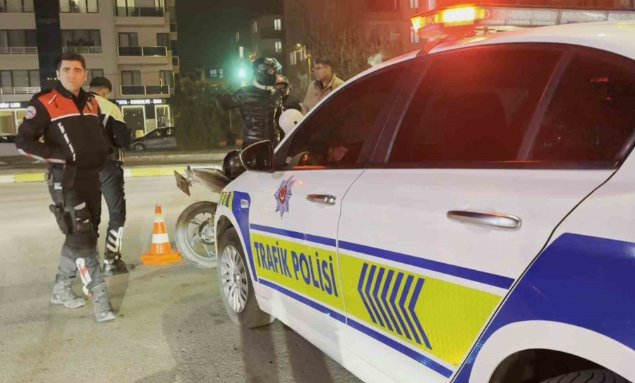 Aksaray’da 4 Araçlı Zincirleme Kaza: 1 Yaralı