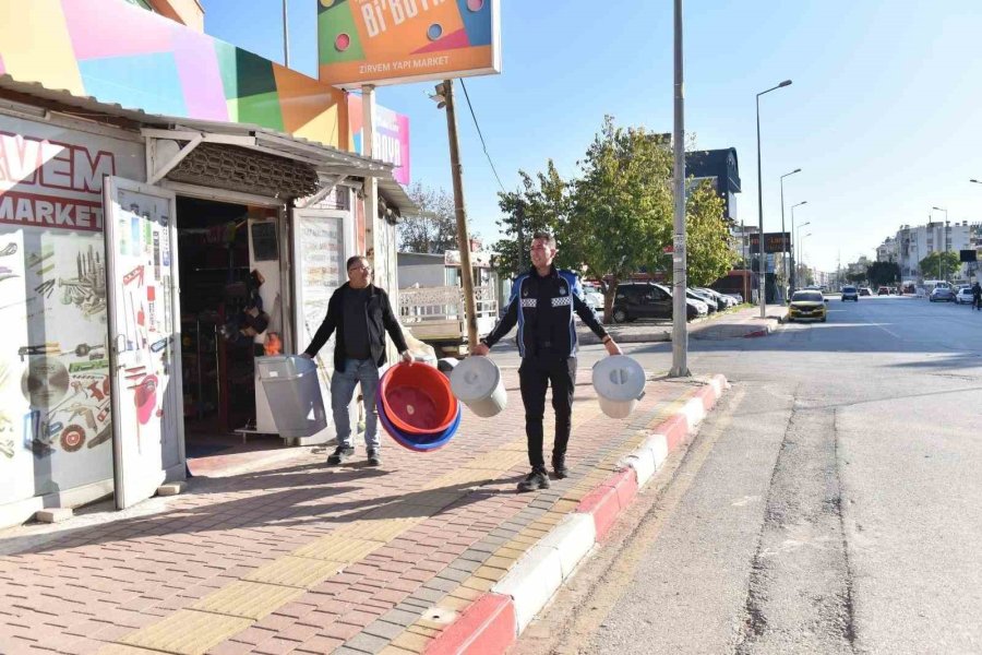 Kepez’de Yol Ve Kaldırımları İşgal Eden 18 İşletmeye Ceza