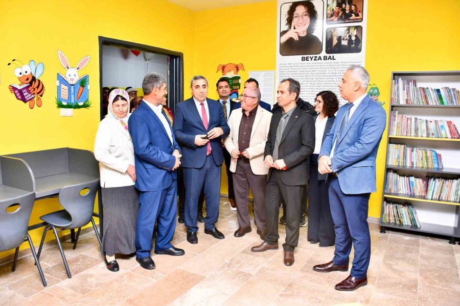 Silifke’de Depremde Hayatını Kaybeden Öğrencinin Anısına Kütüphane Oluşturuldu