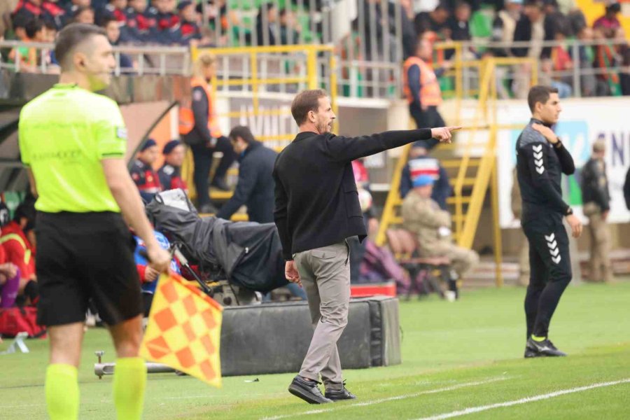 Trendyol Süper Lig: Corendon Alanyaspor: 2 - Fatih Karagümrük: 0 (maç Sonucu)