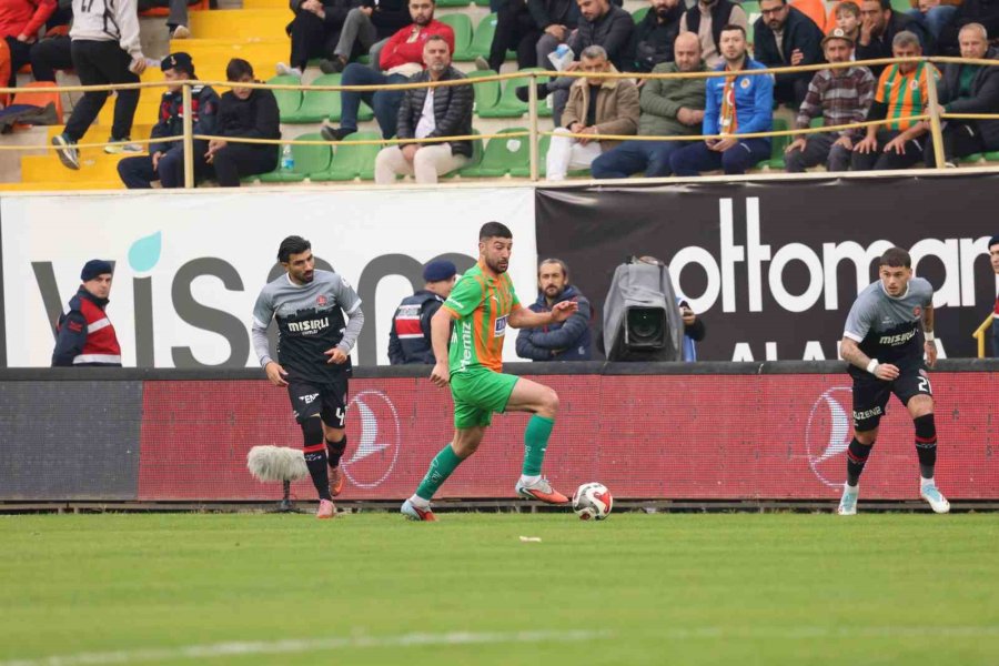 Trendyol Süper Lig: Corendon Alanyaspor: 2 - Fatih Karagümrük: 0 (maç Sonucu)