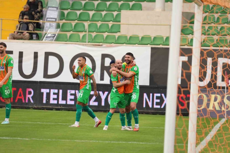 Trendyol Süper Lig: Corendon Alanyaspor: 2 - Fatih Karagümrük: 0 (maç Sonucu)