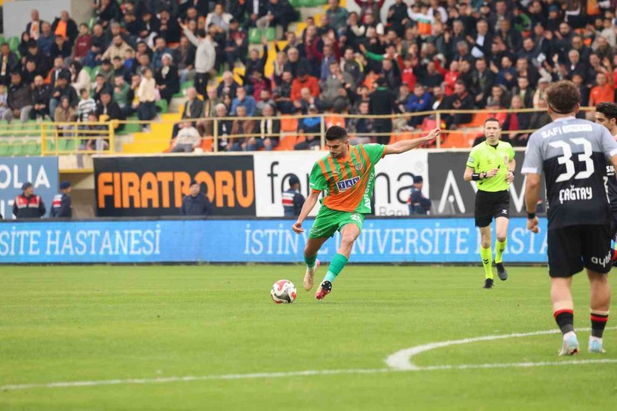Trendyol Süper Lig: Corendon Alanyaspor: 2 - Fatih Karagümrük: 0 (maç Sonucu)