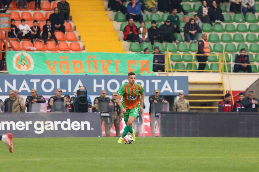 Trendyol Süper Lig: Corendon Alanyaspor: 2 - Fatih Karagümrük: 0 (maç Sonucu)