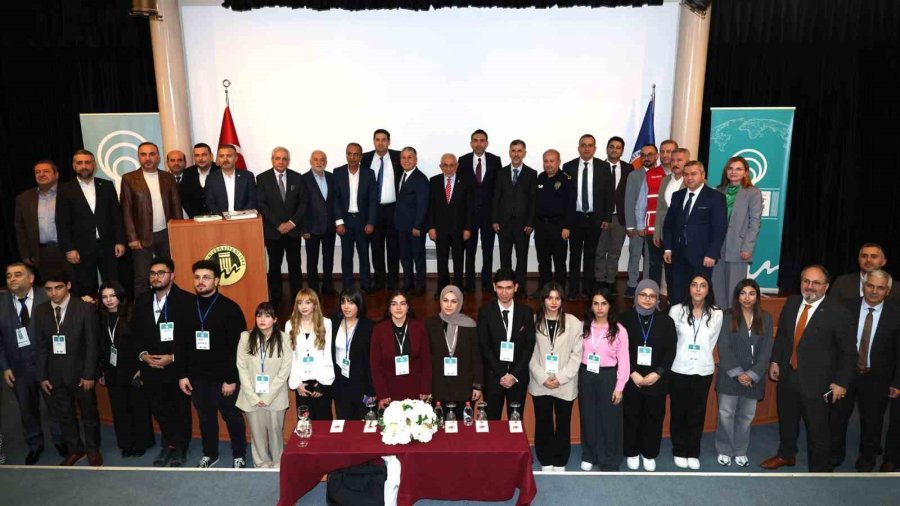 Erdem: "dil Savunması, Vatan Savunmasıdır"