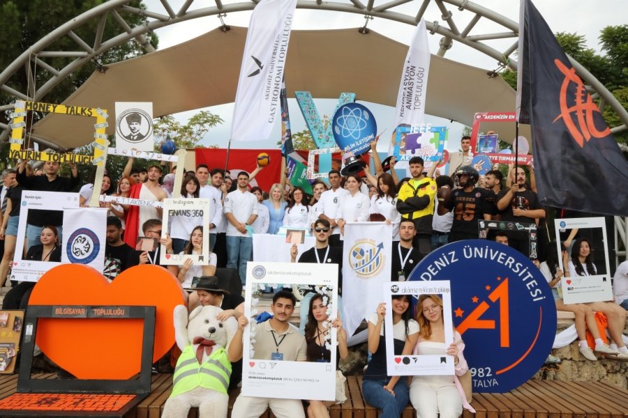 Akdeniz Üniversitesi 18 Alanda Türkiye’nin İlk 20 Üniversitesi Arasında