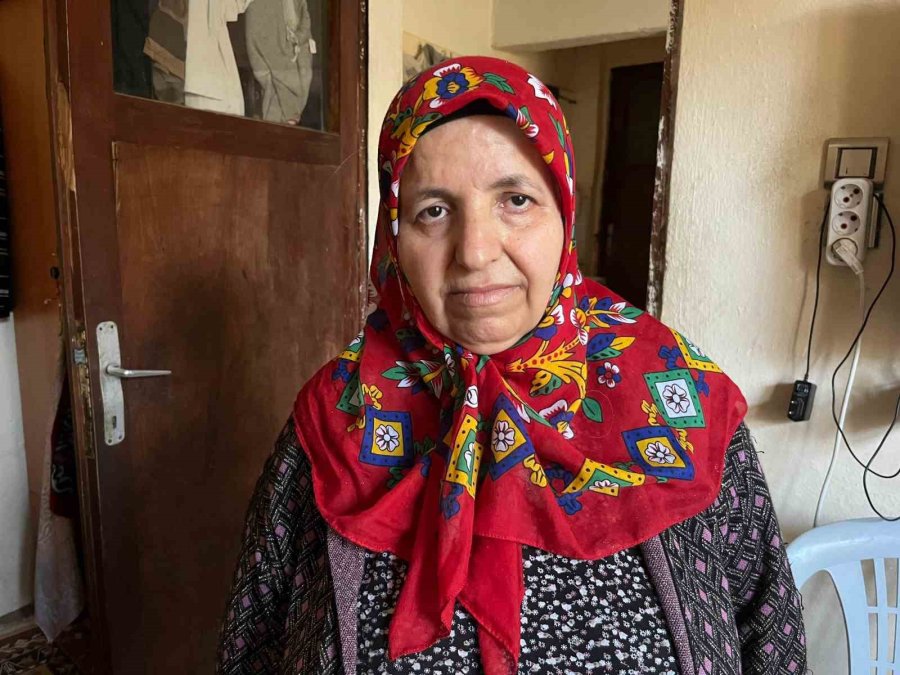 "üvey Oğlum" Demedi, Engelli Oğluna Eğitimi İçin Hamallık Yaparak Evine Raylı Sistem Kurdu