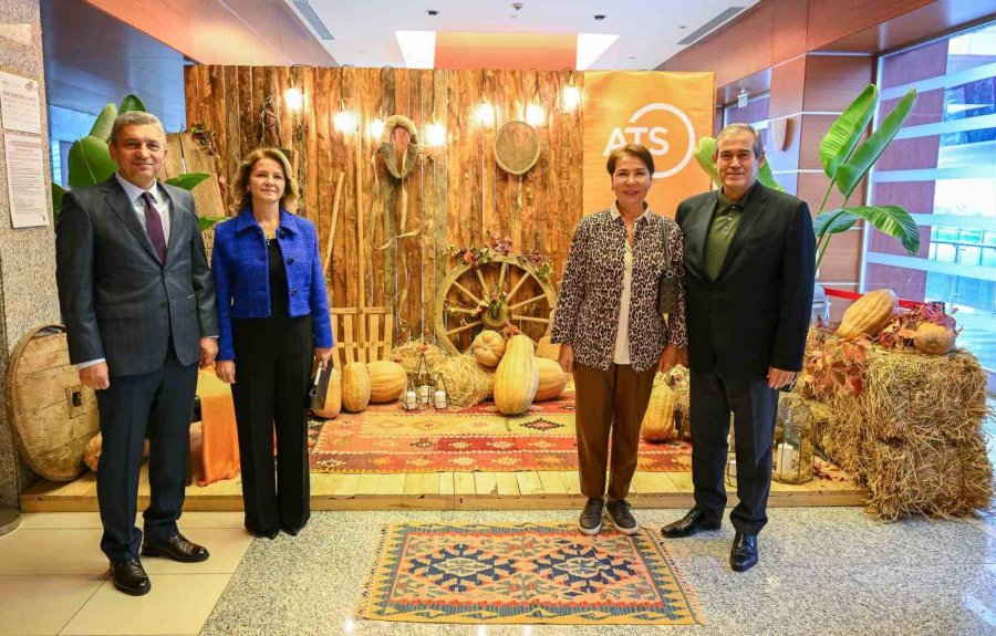 Yerel Değerden Tescilli Lezzete: Antalya Döşemealtı Kabağı