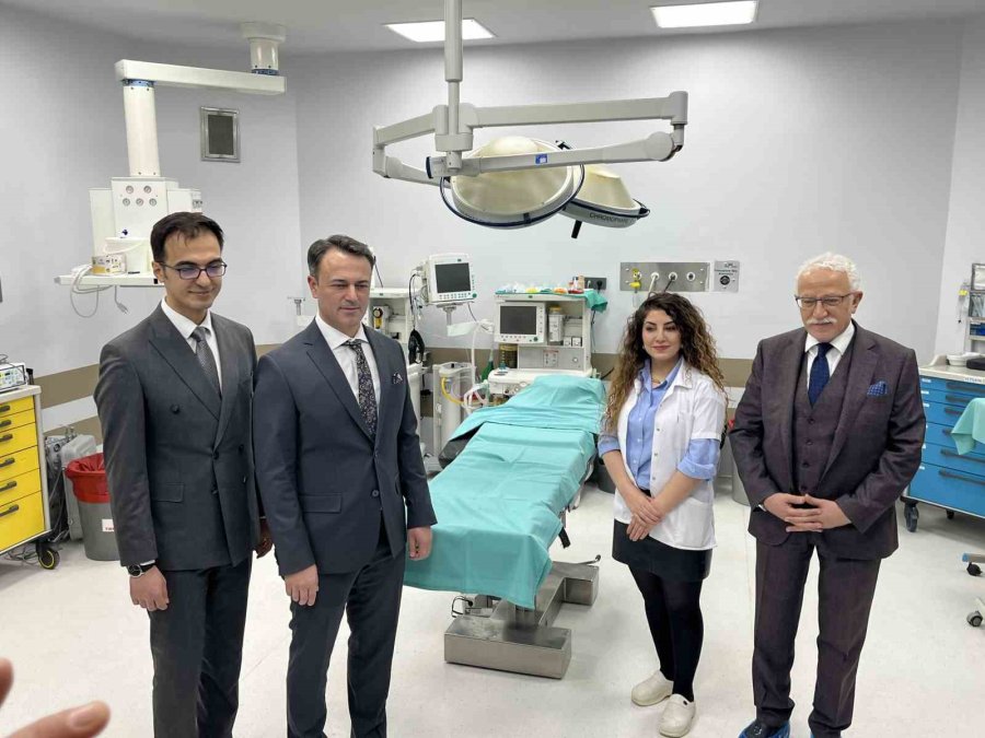 Neü Diş Hekimliği Fakültesi’nin Yeni Birimleri Açıldı