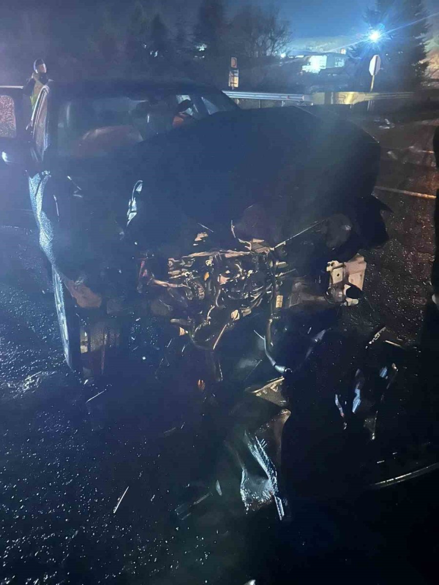 Konya’da Otomobil Tır İle Çarpıştı: 1 Yaralı