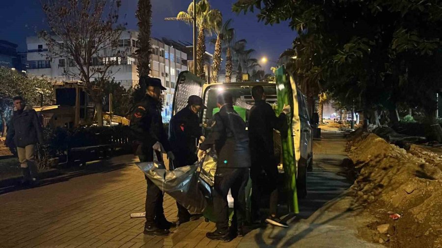 Alanya’da Sahilde Bir Kadın Ölü Bulundu