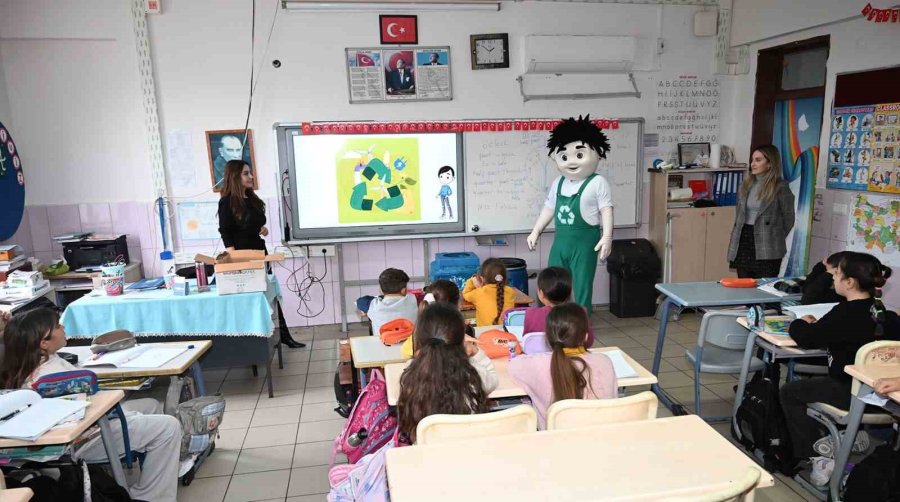 Çevre Dedektifi Maskot Kerem İş Başında